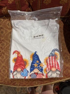 White Graphic Gnome Tee with Patriotic Sunflower Design